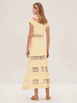 Sale - Saundra Dress - Butter Midi | Midi Dresses