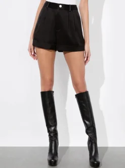 Hot - Conry Cuff Short - Black Shorts
