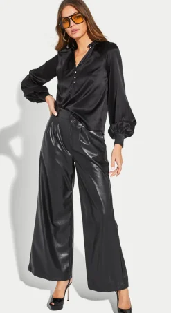 Hot - Kelcy Blouse - Black Blouses