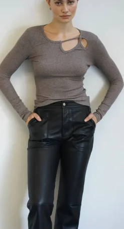 Hot - Rune Faux Leather Pant - Black Pants