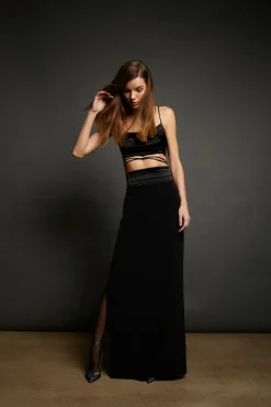 Outlet - Clarke Top - Black Crop Tops