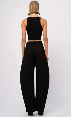 Hot - Eve Crop - Black Crop Tops