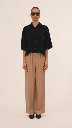 Outlet - The Travel Pant - Camel Pants
