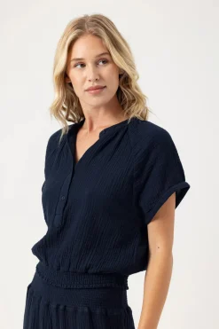Outlet - Dari Top - Navy Crop Tops