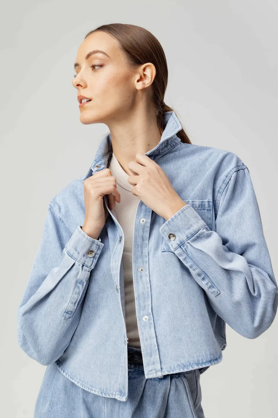 Hot - Gaia Shirt - Light Wash Denim Jackets | Jackets